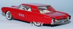 Ford Thunderbird Hardtop 1963 1/43 red Skyline Models