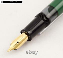Rare Pelikan Fountain Pen M150 Black-Green with M-nib Export Model for Italy