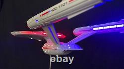 Star Trek Strange New Worlds 11000 Enterprise TOS Version model full lighting